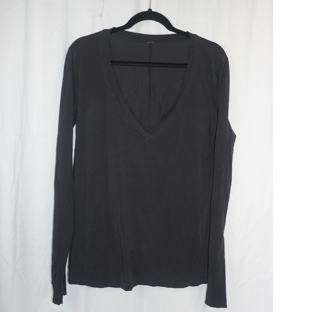 Lululemon Athletica Black Long Sleeve Deep V-Neck Athletic T-Shirt Top Basic L